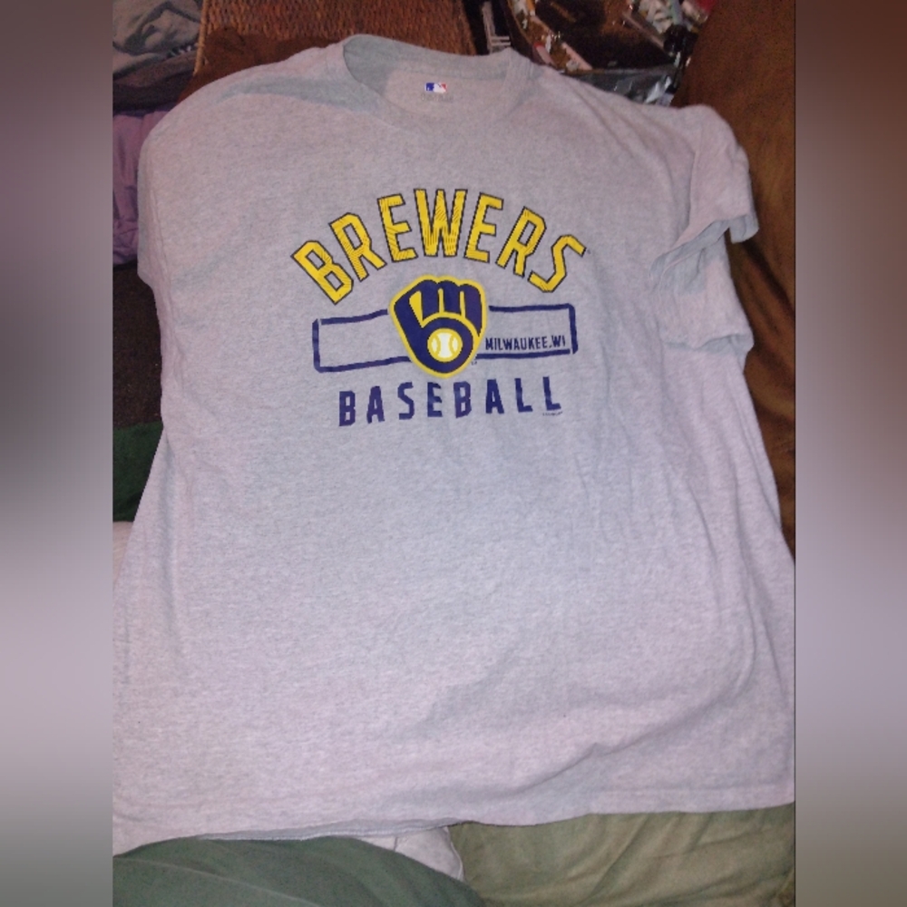 Genuine Merchandise Gray MLB Logo Tee